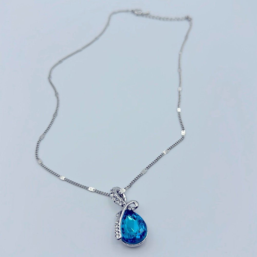 Crystal necklace